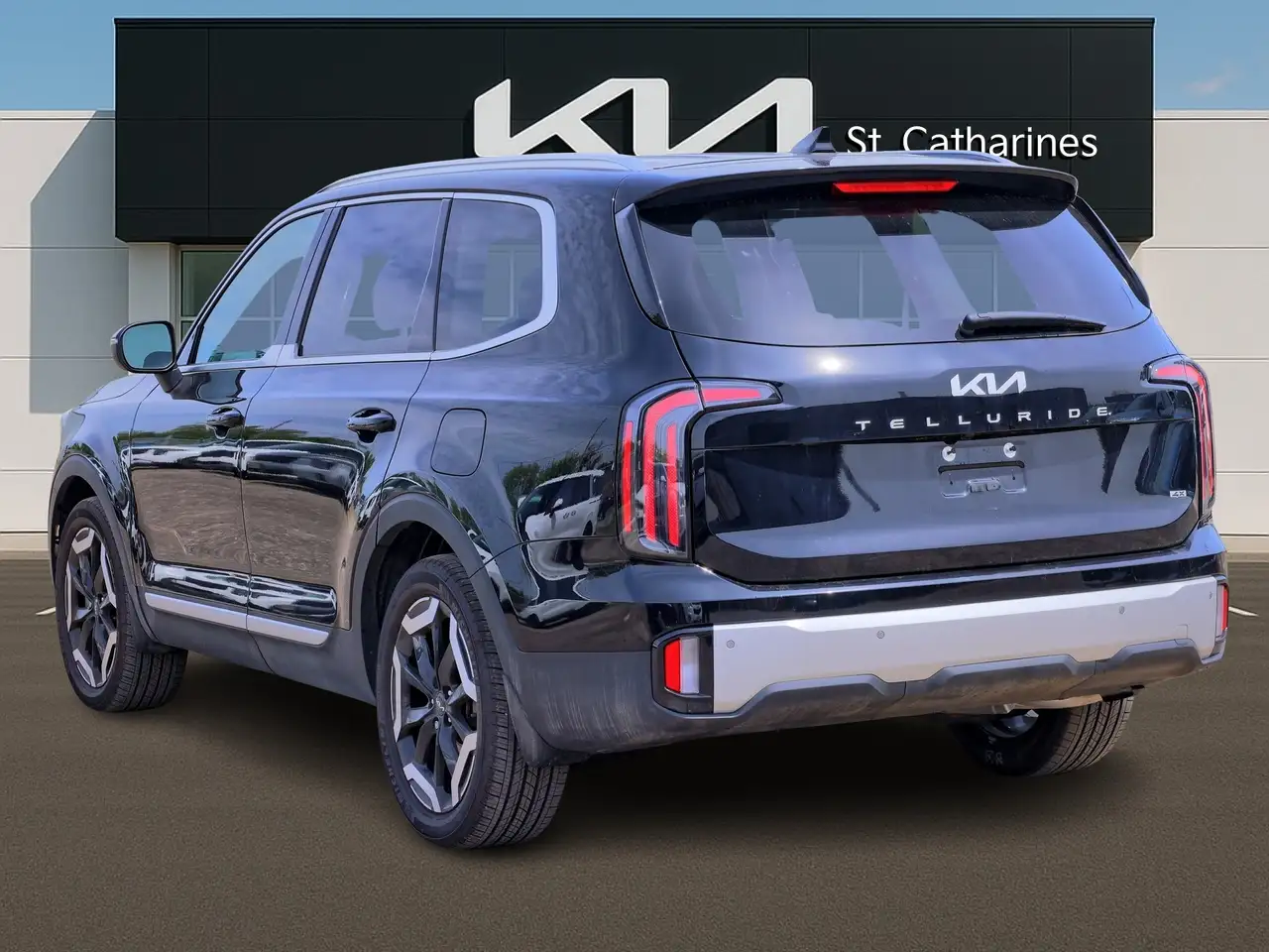 Kia Telluride снимка Kia Telluride