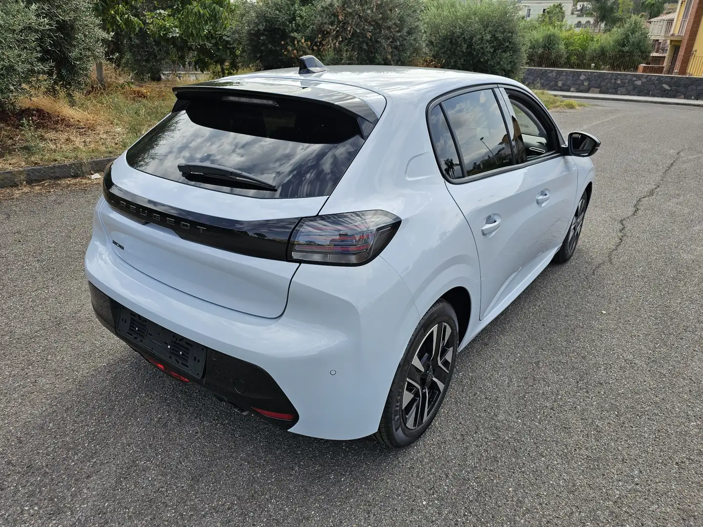 Peugeot 208 1.2 puretech Allure s&s 100cv - 2