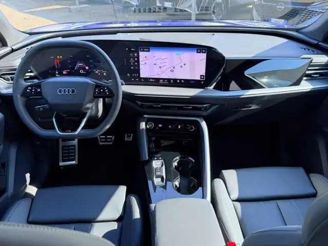 Audi Q5 view 12