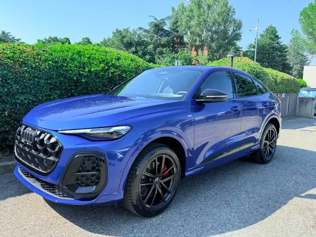 Audi Q5 main image