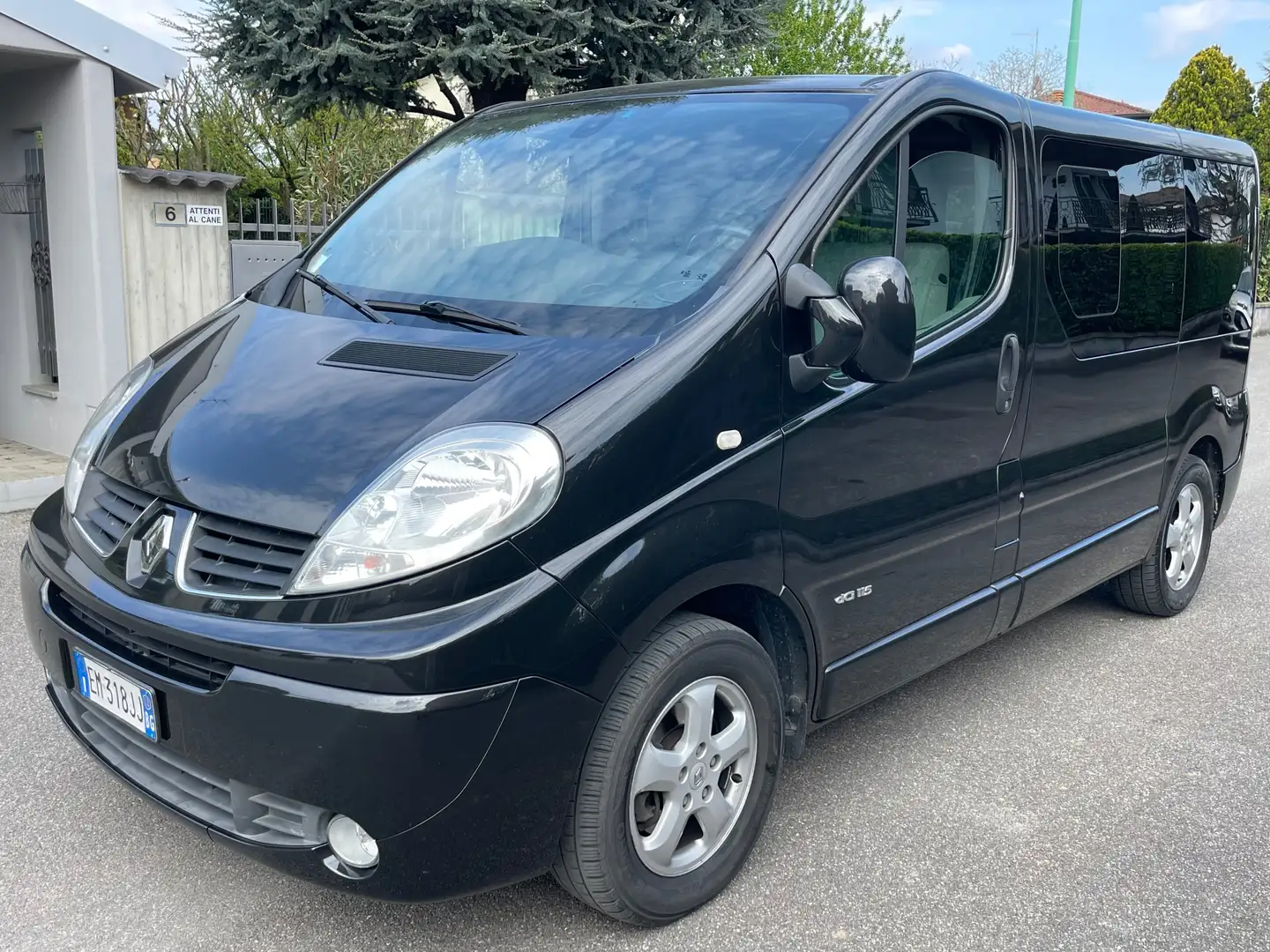 Renault Trafic Trafic T27 2.0 dCi-115 PC-TN Passenger Marrone - 1