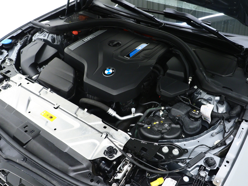 BMW 320 3-serie Touring 320e xDrive LCI Shadowline | Panor — photo 8