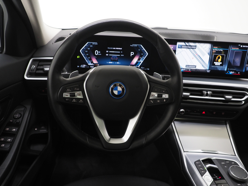 BMW 320 3-serie Touring 320e xDrive LCI Shadowline | Panor — photo 35