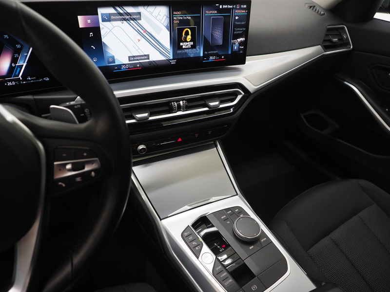 BMW 320 3-serie Touring 320e xDrive LCI Shadowline | Panor — photo 34