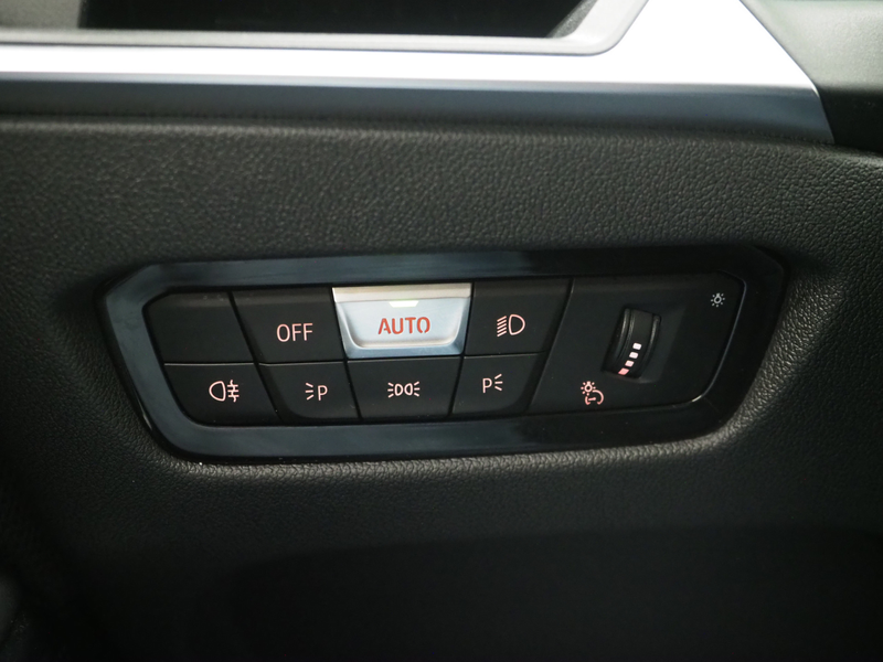 BMW 320 3-serie Touring 320e xDrive LCI Shadowline | Panor — photo 20