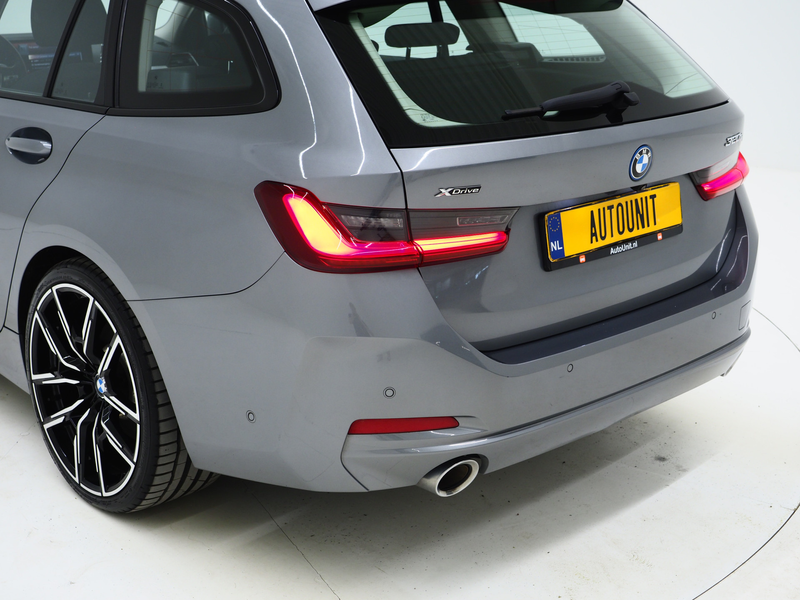 BMW 320 3-serie Touring 320e xDrive LCI Shadowline | Panor — photo 15