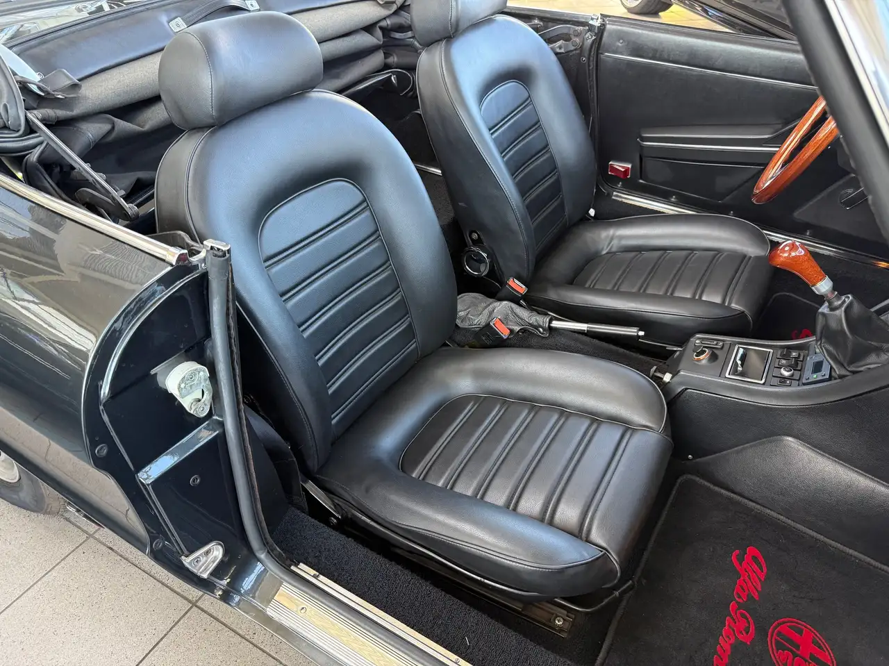 Alfa Romeo Spider 2.0, foto 10