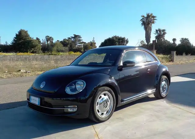 Volkswagen Maggiolino Maggiolino 1.6 tdi Design 105cv
