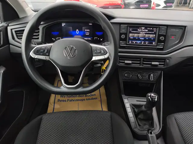 Volkswagen Polo view 14