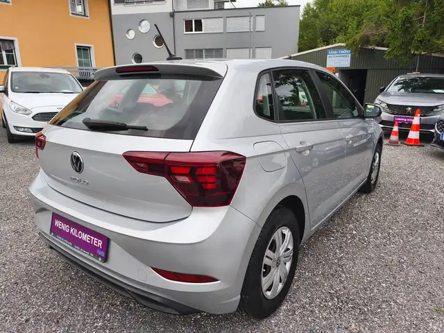 Volkswagen Polo view 5