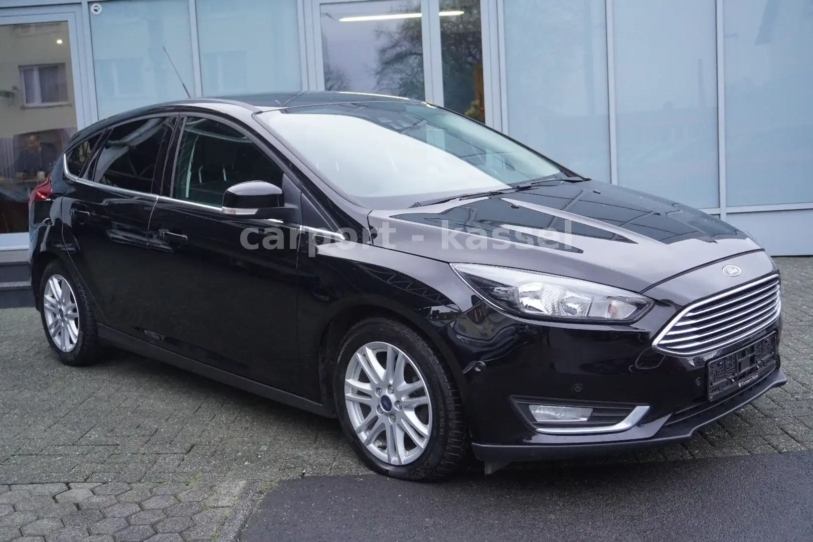 Ford Focus Lim. Titanium Navi/Sitzhzng/Tempomat/Eu 6 Schwarz - 1