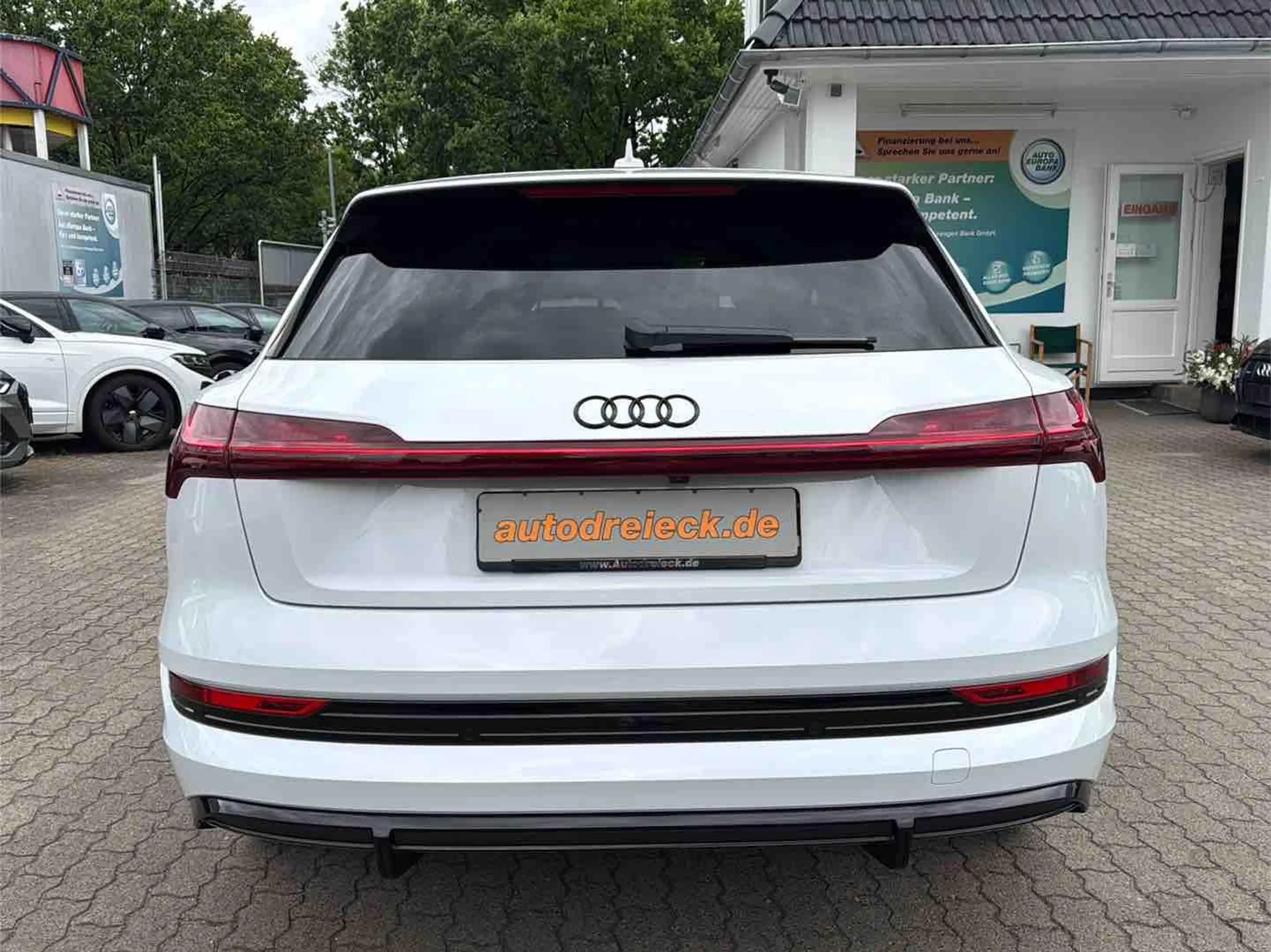 Audi e-tron 50 S line BLACK PANO 21Z KAMERA SHZ — photo 8