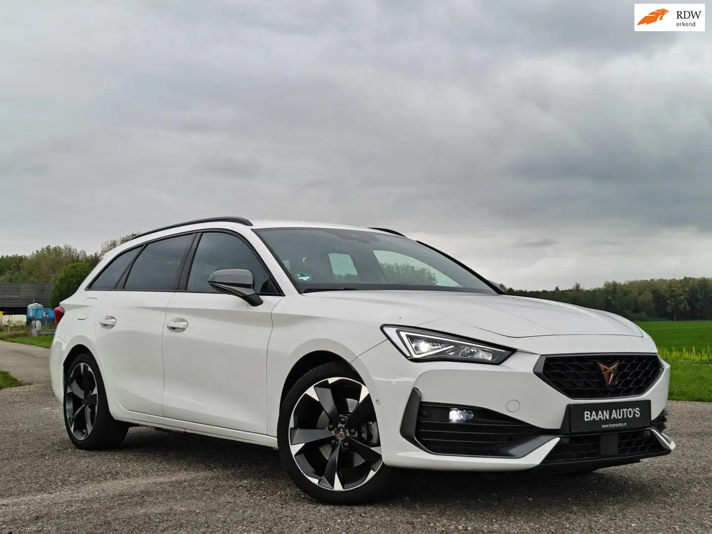 CUPRA Leon Sportstourer 1.4 e-Hybrid VZ Performance Wit - 1