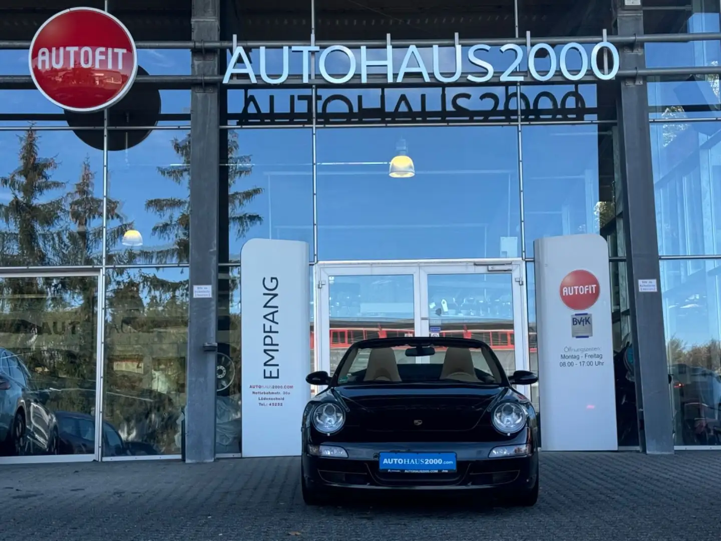 Porsche 997 Carrera Cabriolet 3,6 Schaltgetriebe/Garage/ Schwarz - 2