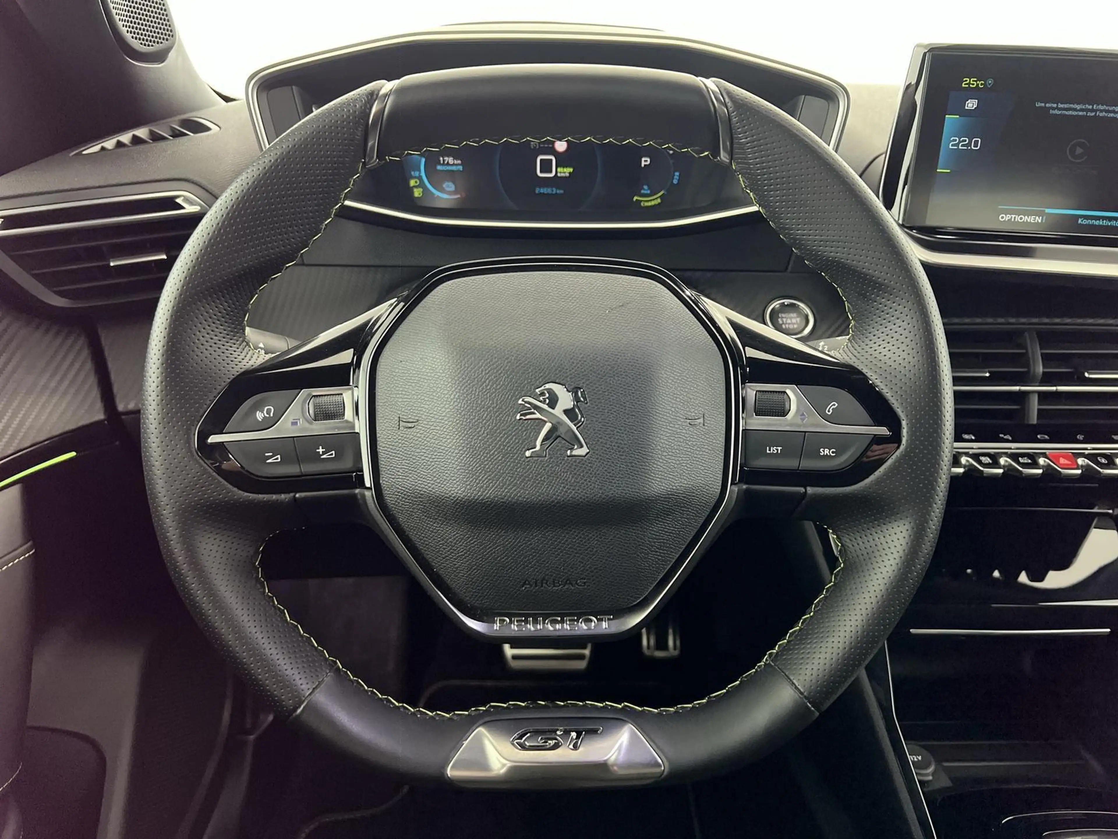 Peugeot e-2008 GT*NAVI*RFK*SHZ*uvm — photo 17