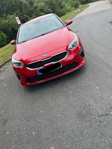 Imagine Kia Ceed / cee'd 1.5 T-GDI DCT7 OPF Platinum Edition