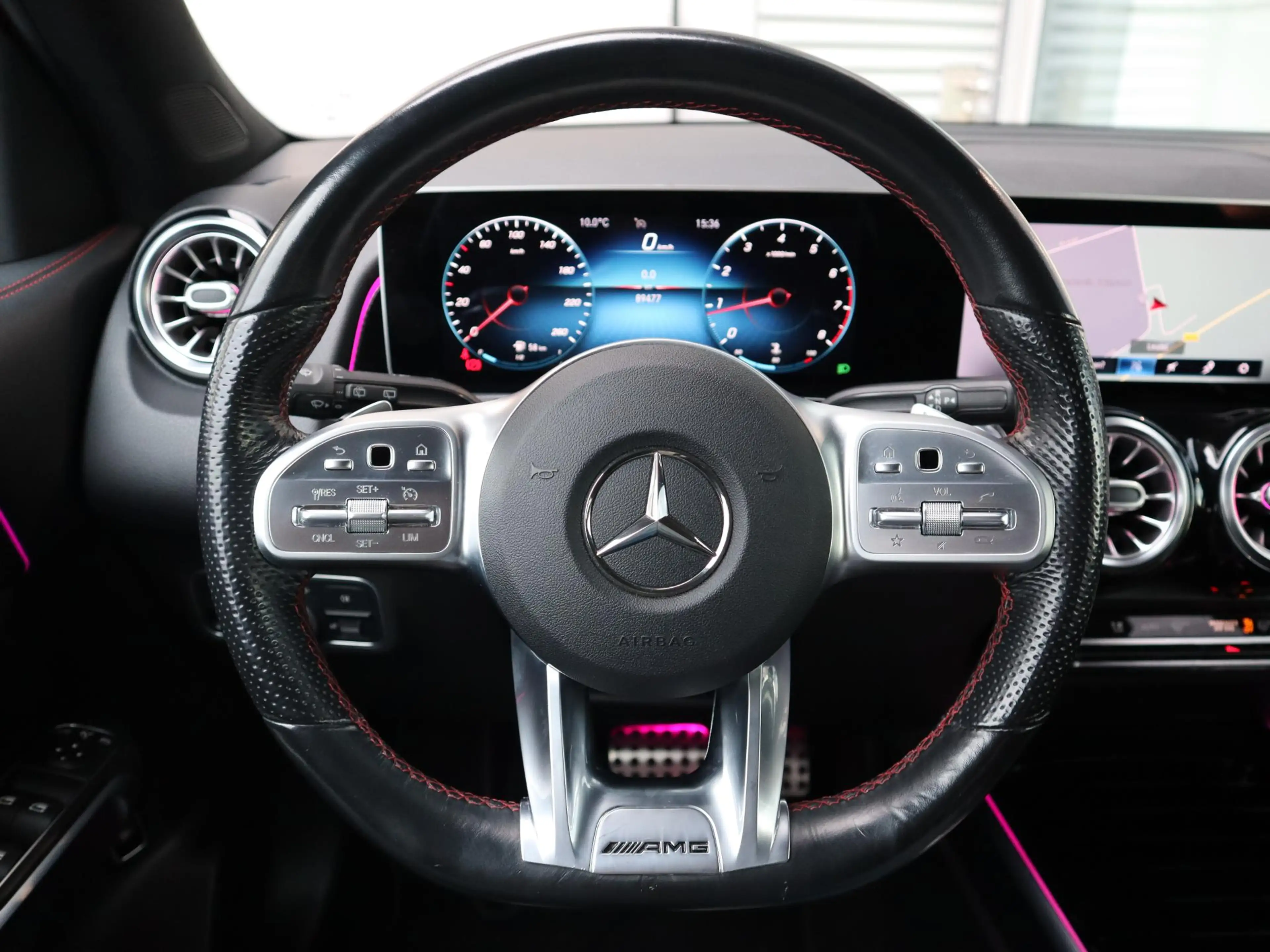 Mercedes-Benz GLB 200 GLB AMG line l Panoramadak l Stoelverwarming l Ach — photo 14