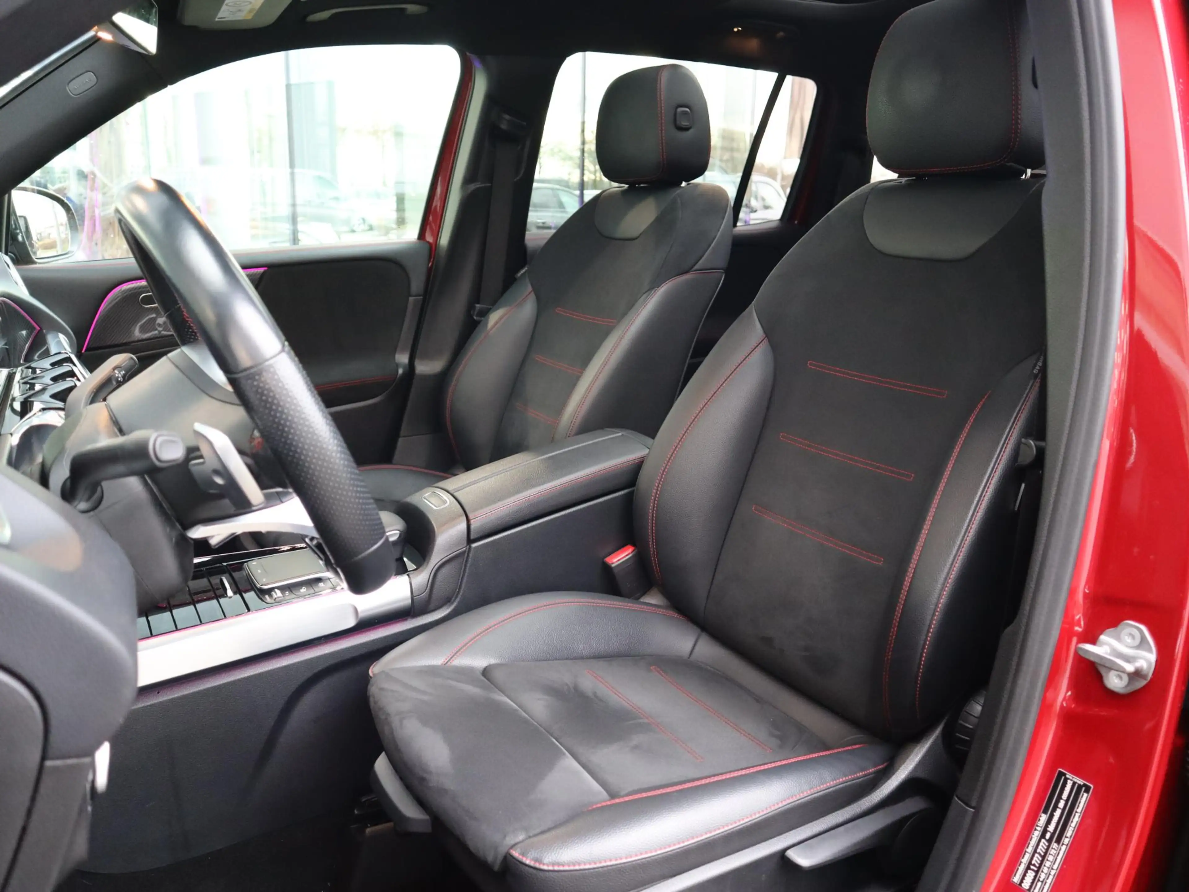 Mercedes-Benz GLB 200 GLB AMG line l Panoramadak l Stoelverwarming l Ach — photo 12