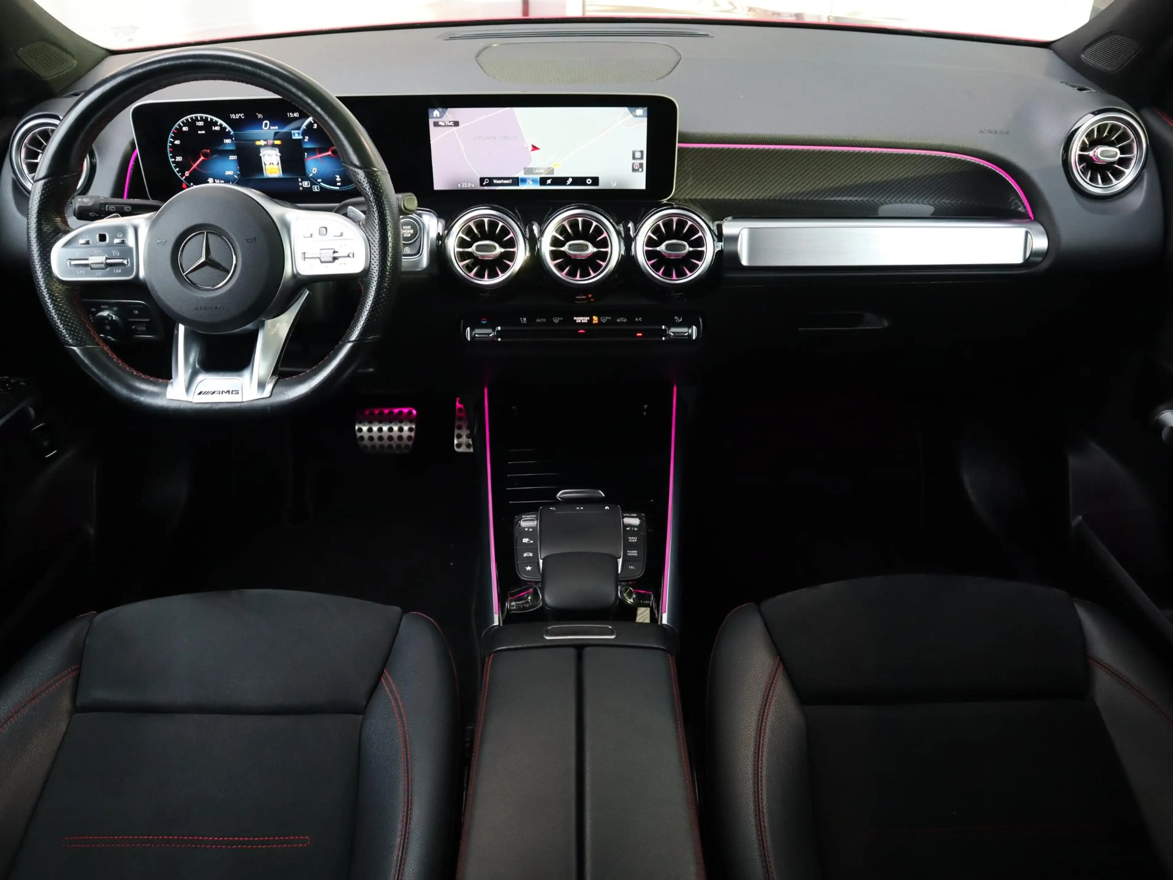 Mercedes-Benz GLB 200 GLB AMG line l Panoramadak l Stoelverwarming l Ach — photo 13