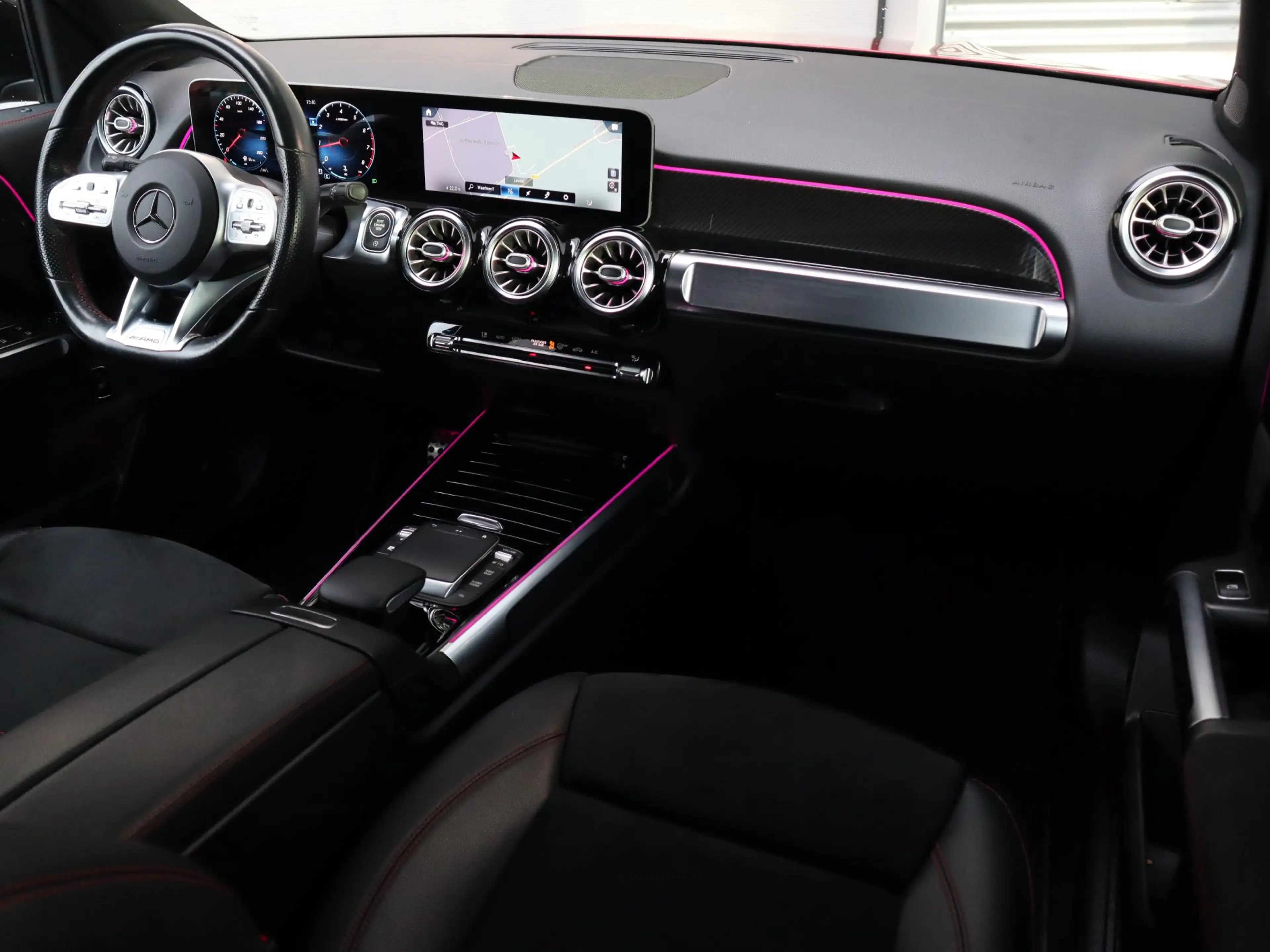 Mercedes-Benz GLB 200 GLB AMG line l Panoramadak l Stoelverwarming l Ach — photo 3