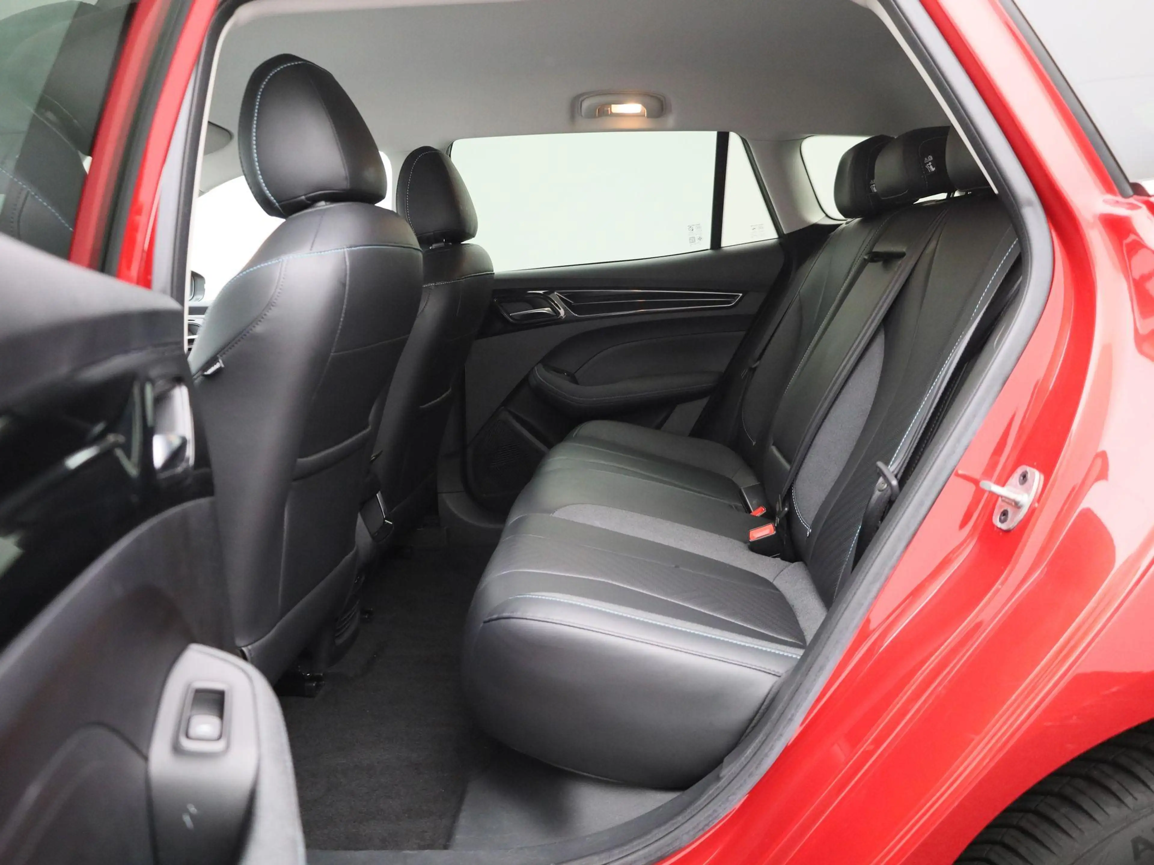MG MG5 Long Range Luxury 61 kWh | Leder | Navi | 360 Came — photo 13