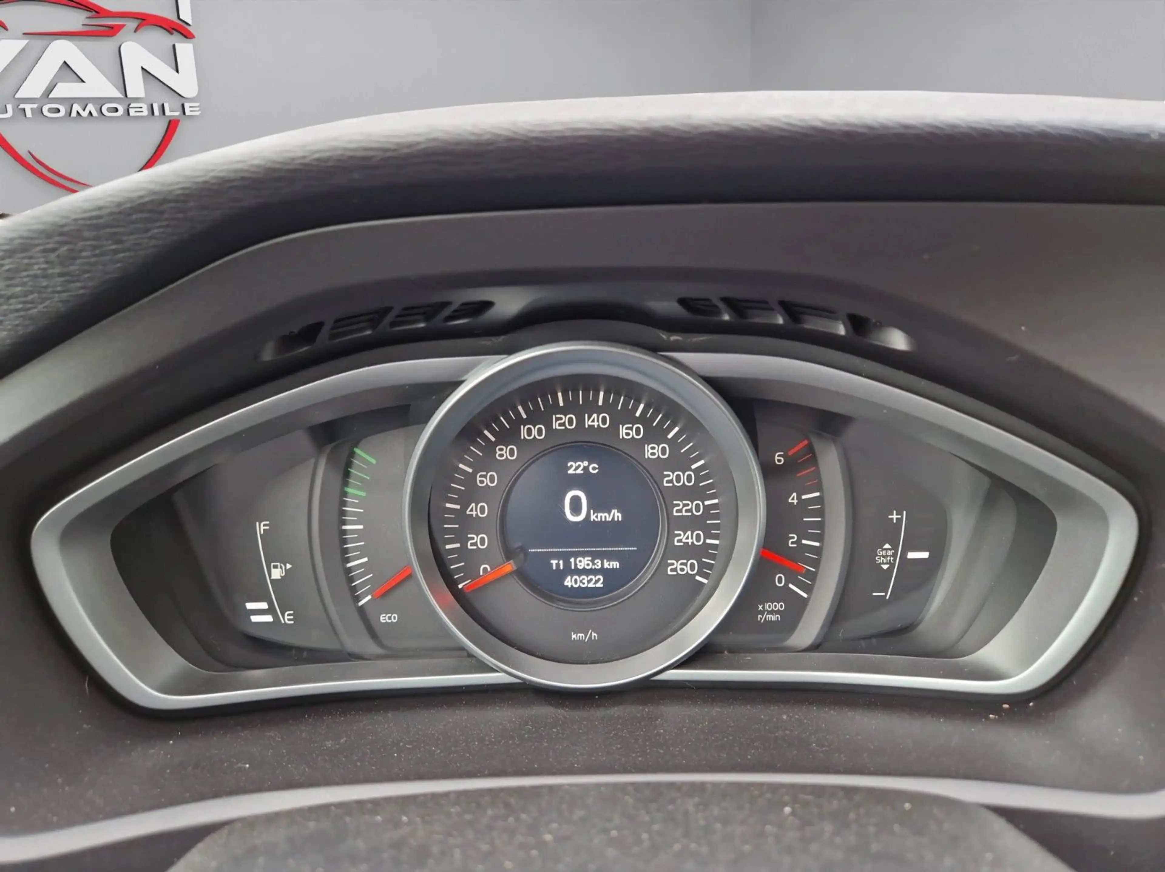 Volvo V40 Cross Country 2.0d Navi AHK — photo 15