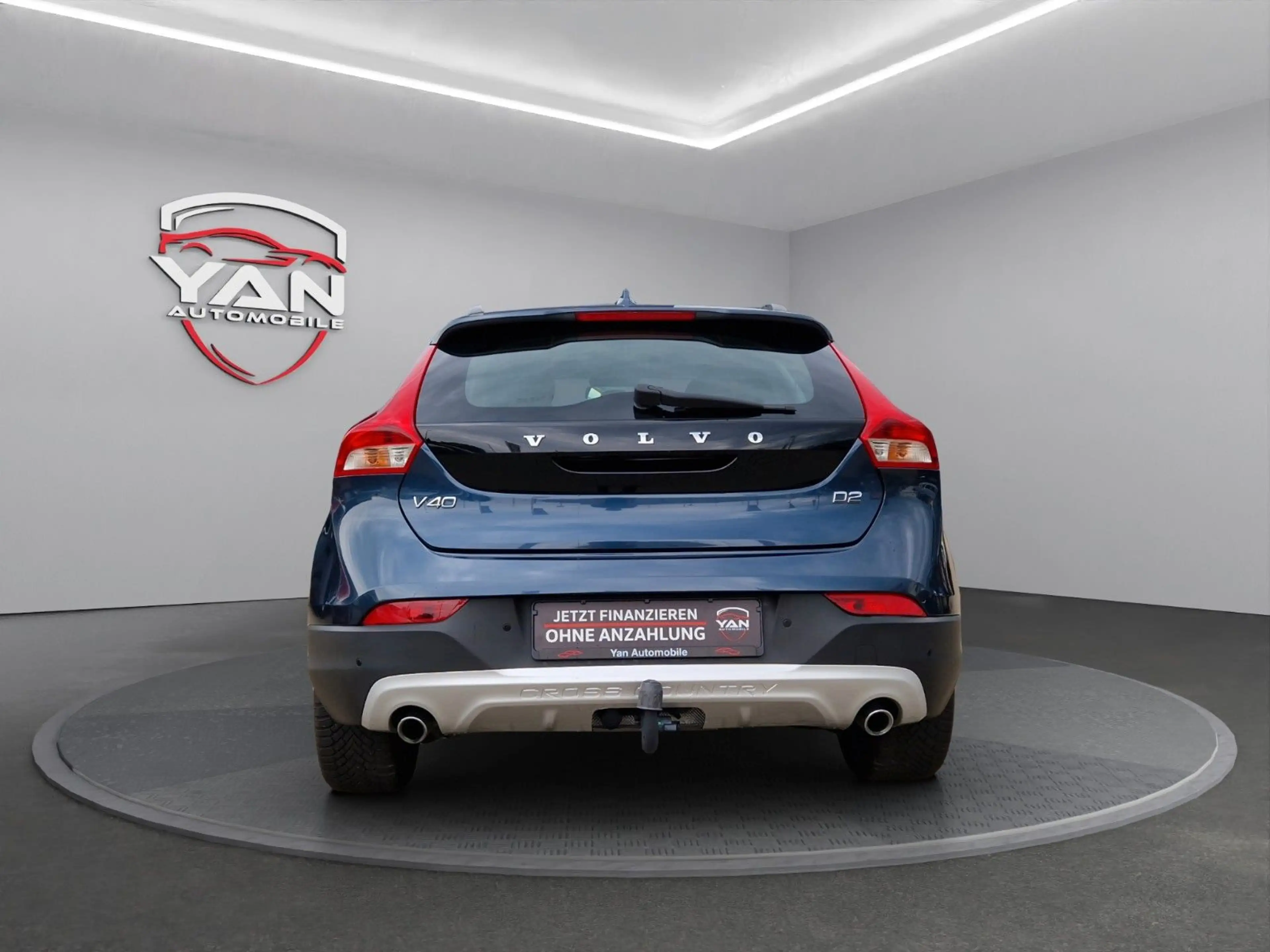 Volvo V40 Cross Country 2.0d Navi AHK — photo 6