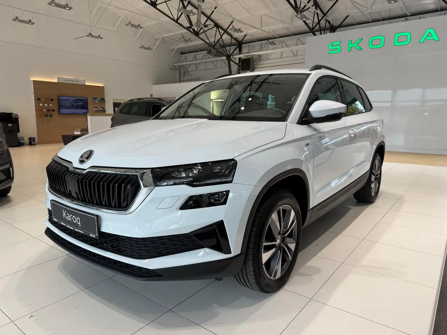Skoda Karoq 1.0 TSI Tour #AHK #WKR inkl. Weiß - 2
