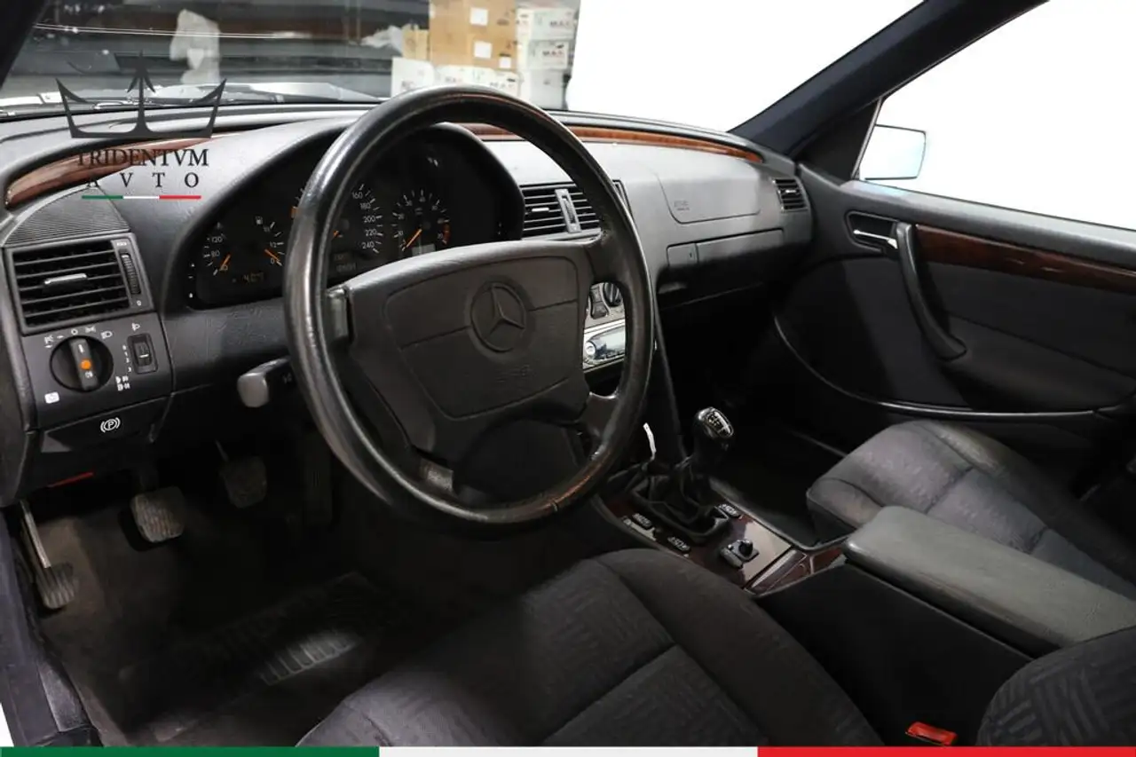 Mercedes-Benz C 180 Elegance, foto 8