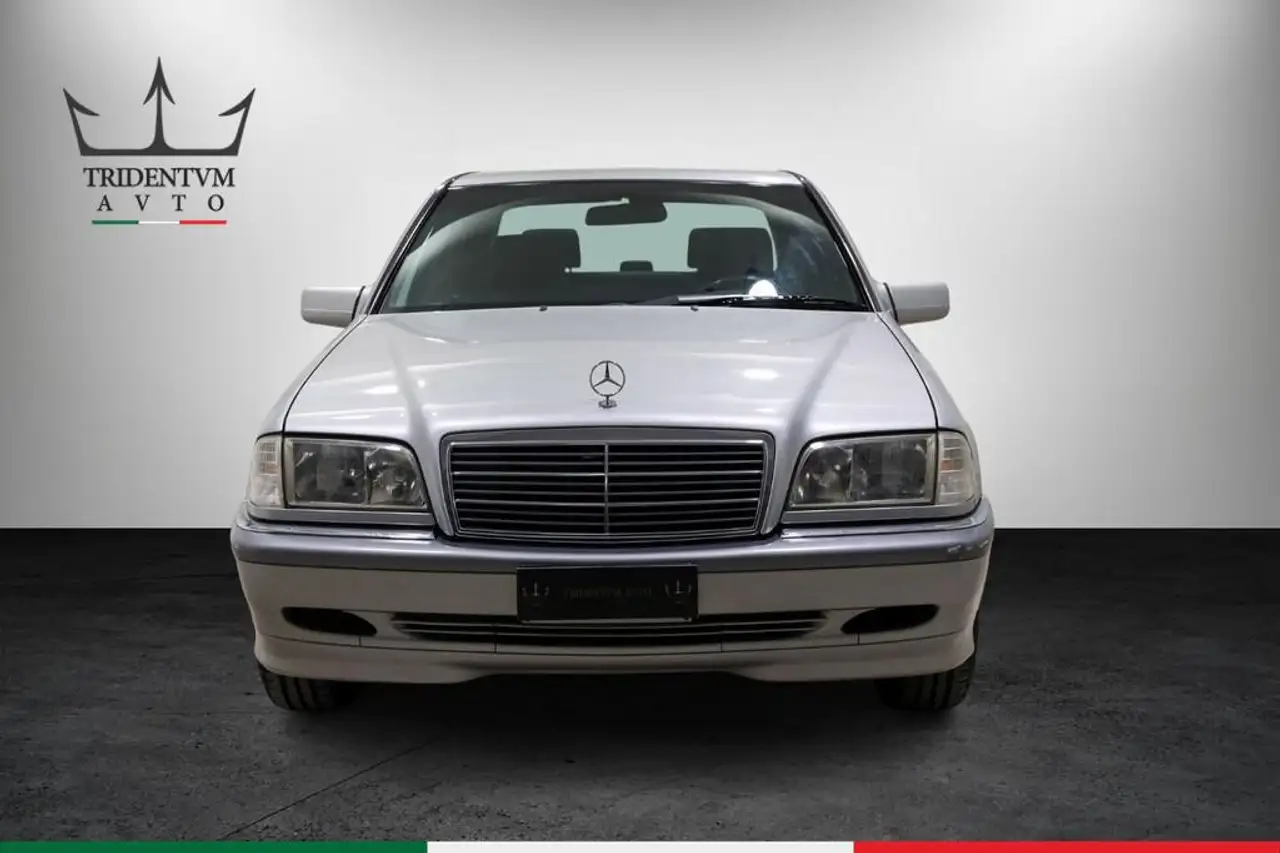 Mercedes-Benz C 180 Elegance, foto 2