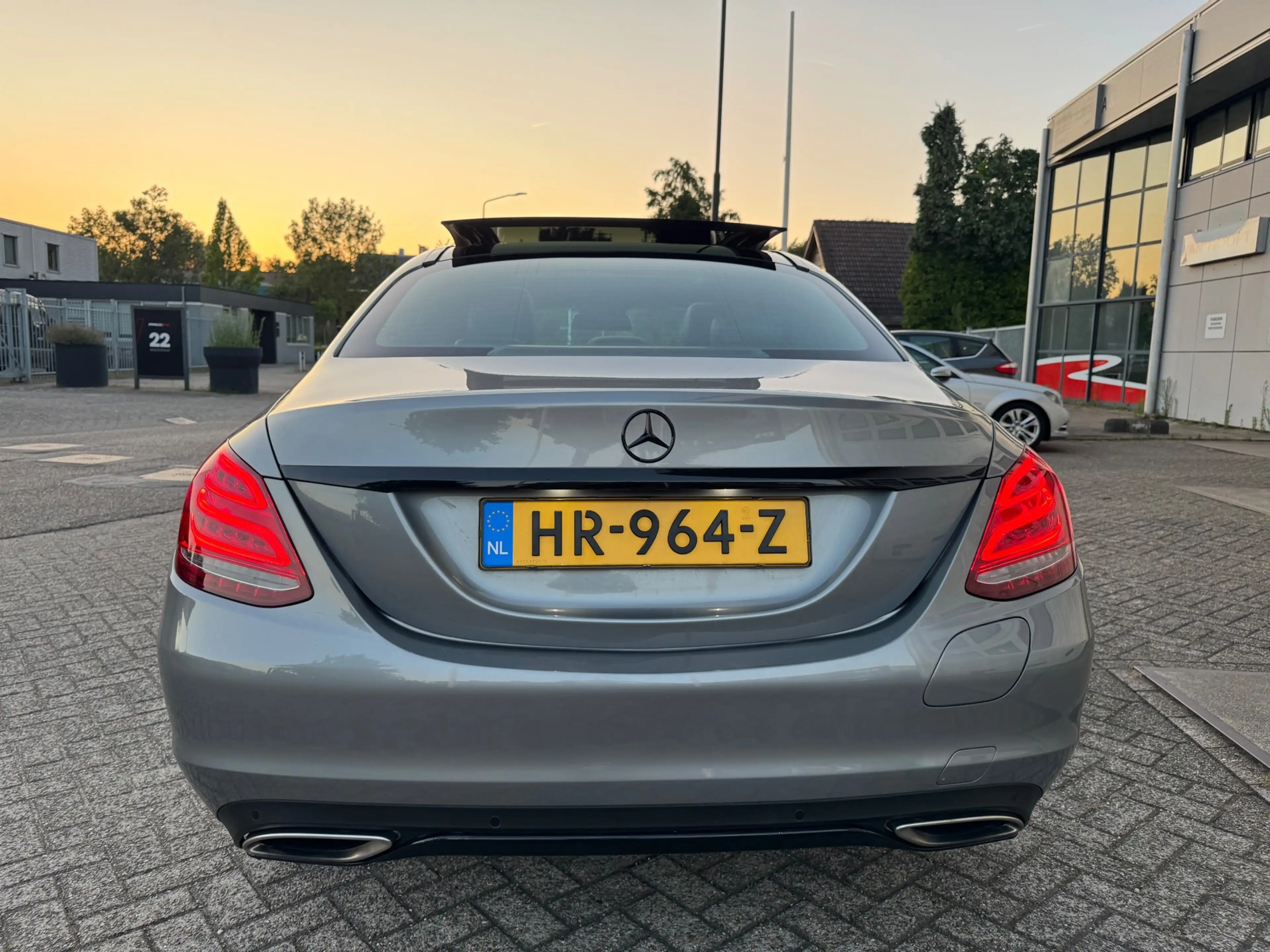 Mercedes-Benz C 350 e Lease Panodak, Camera — photo 13