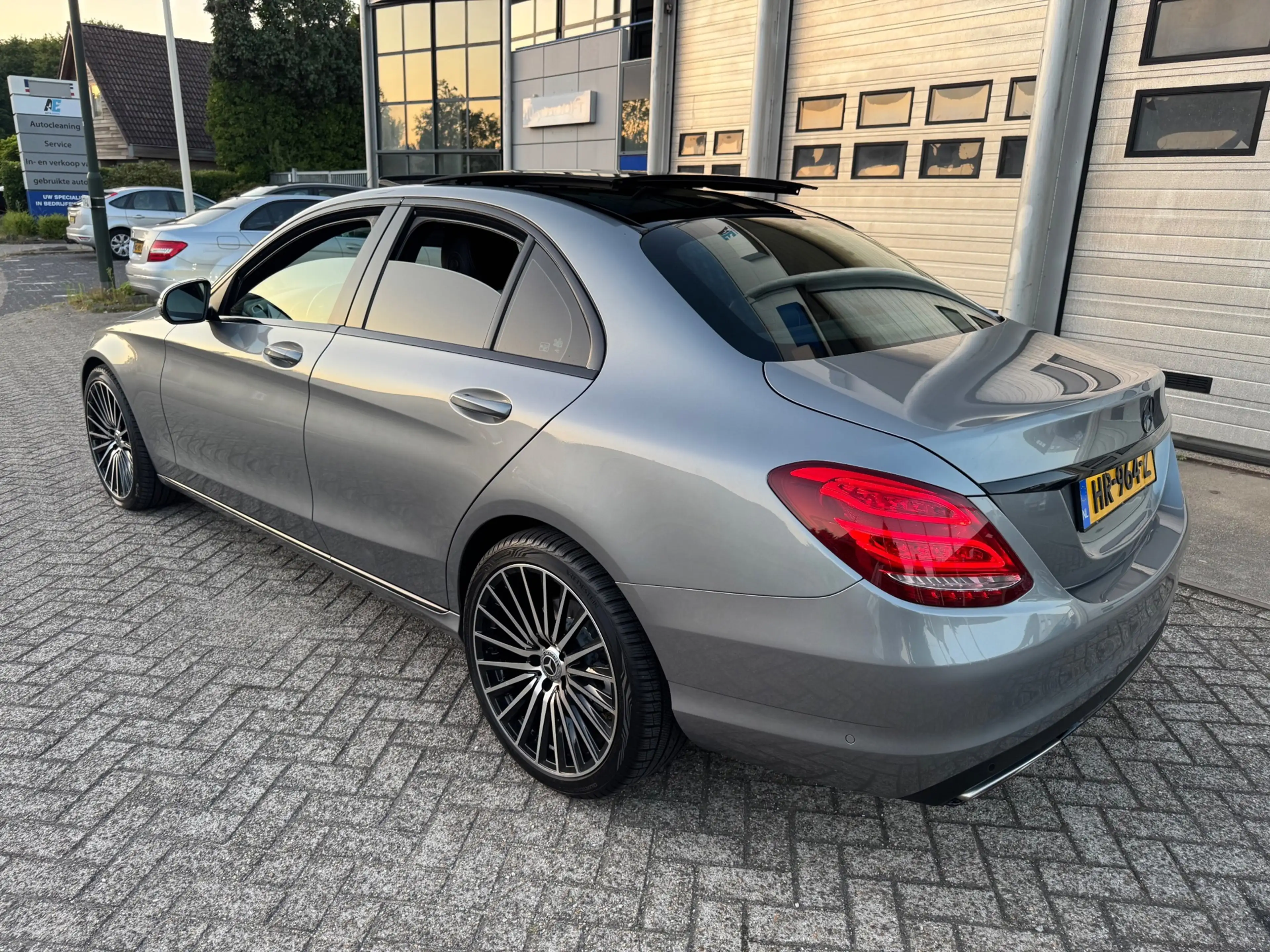 Mercedes-Benz C 350 e Lease Panodak, Camera — photo 3