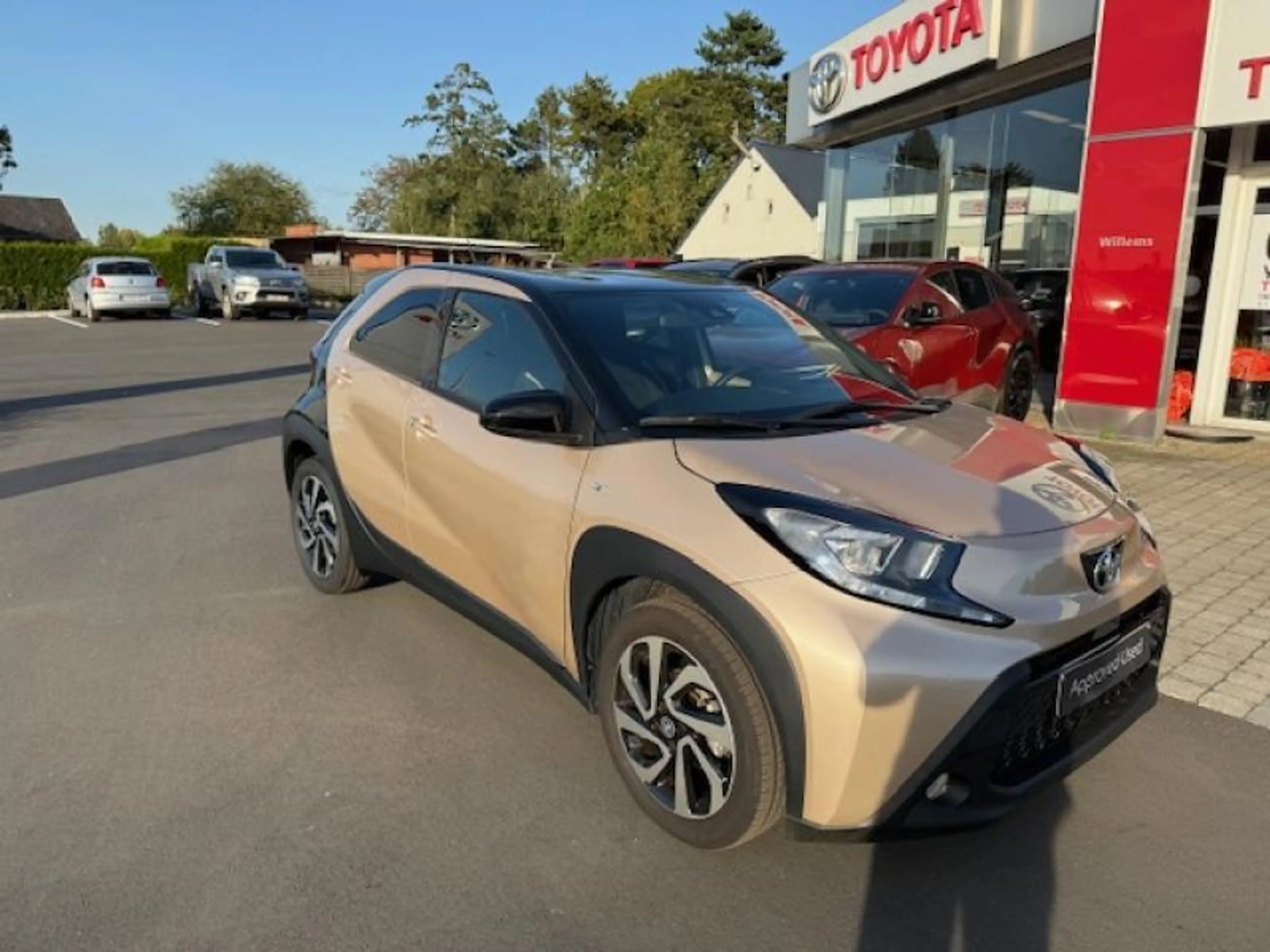 Toyota Aygo X X pulse inclusief Tech pack & parkeersensoren Aygo — photo 2