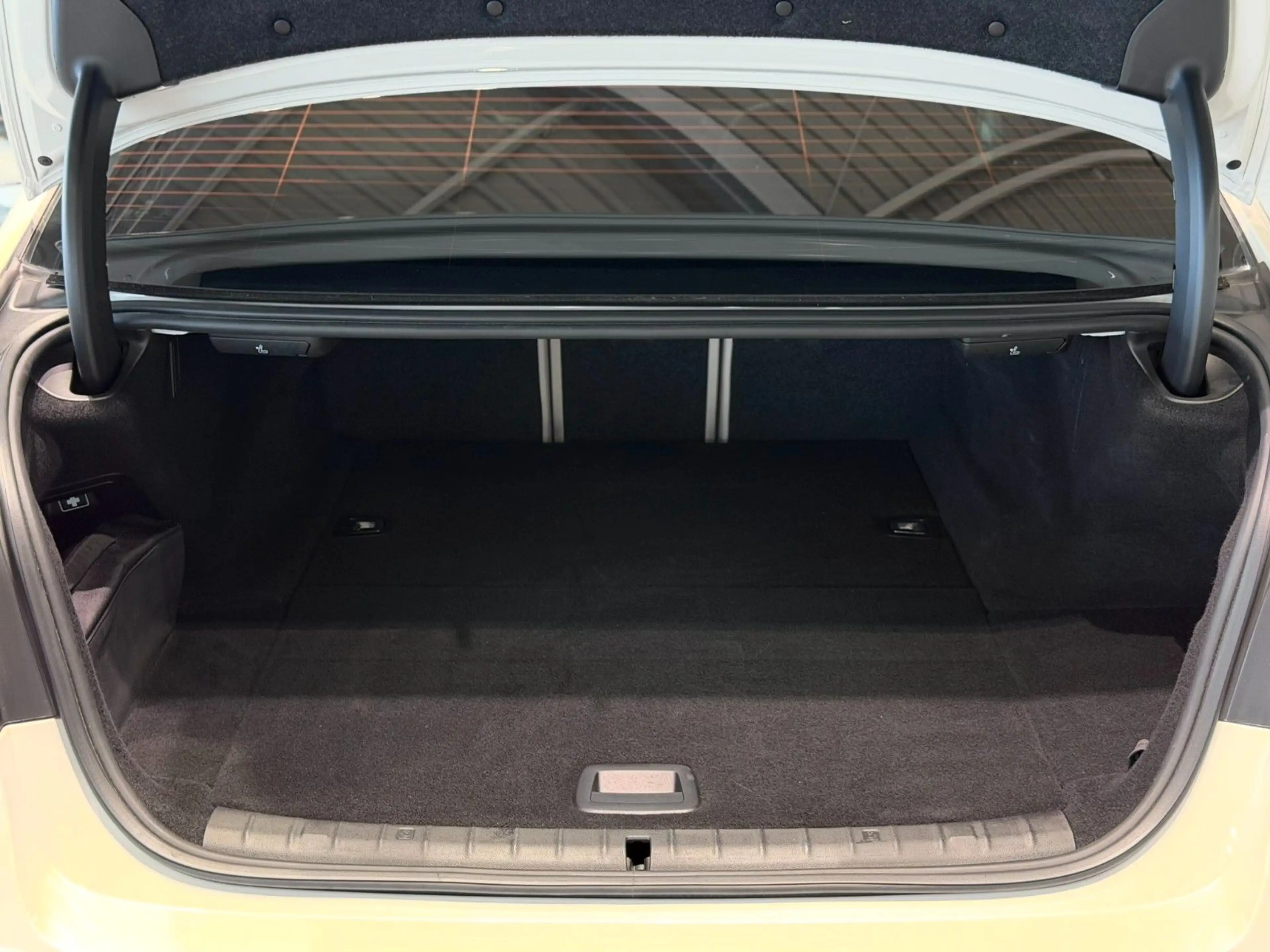 BMW 530 e *BUSINESS*LED*RFK*SHZ*DIGITAL*LEDER* — photo 6