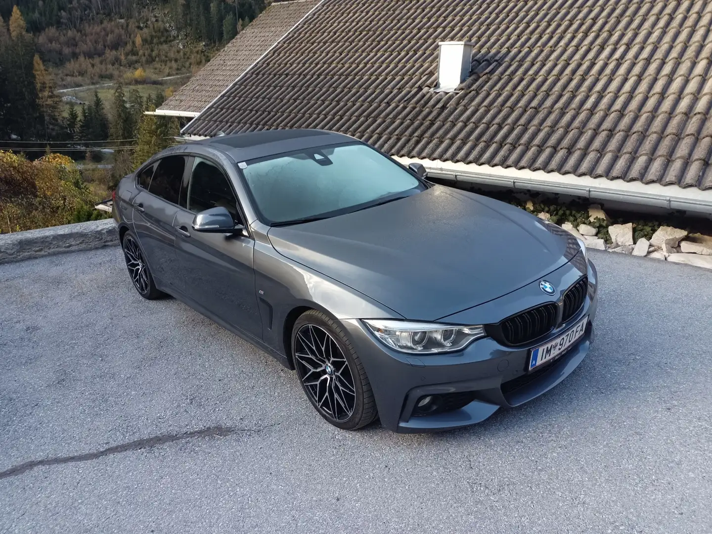 BMW 420 420d Coupe M Sport Aut. Grau - 2