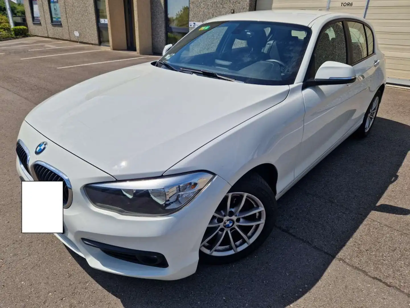 BMW 118 i 136 CV Garantie 12 Mois Blanc - 2