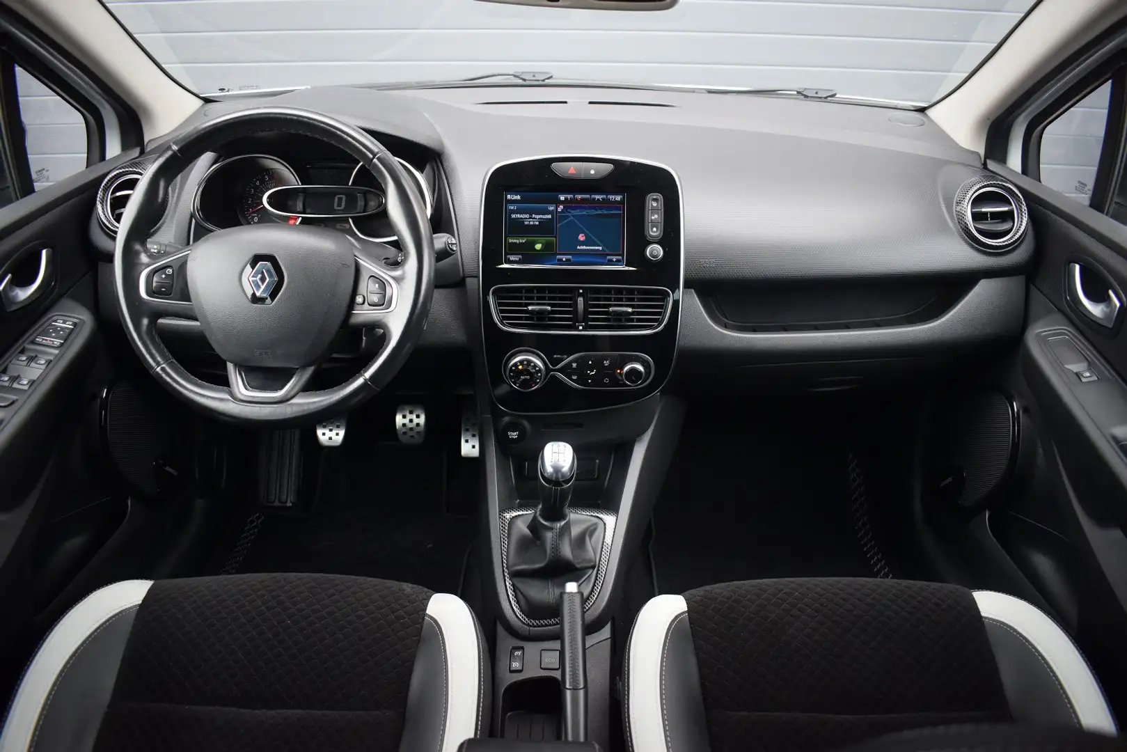 Renault Clio 0.9 TCe Bose | Navi | Camera | LED | 17" Wit - 2