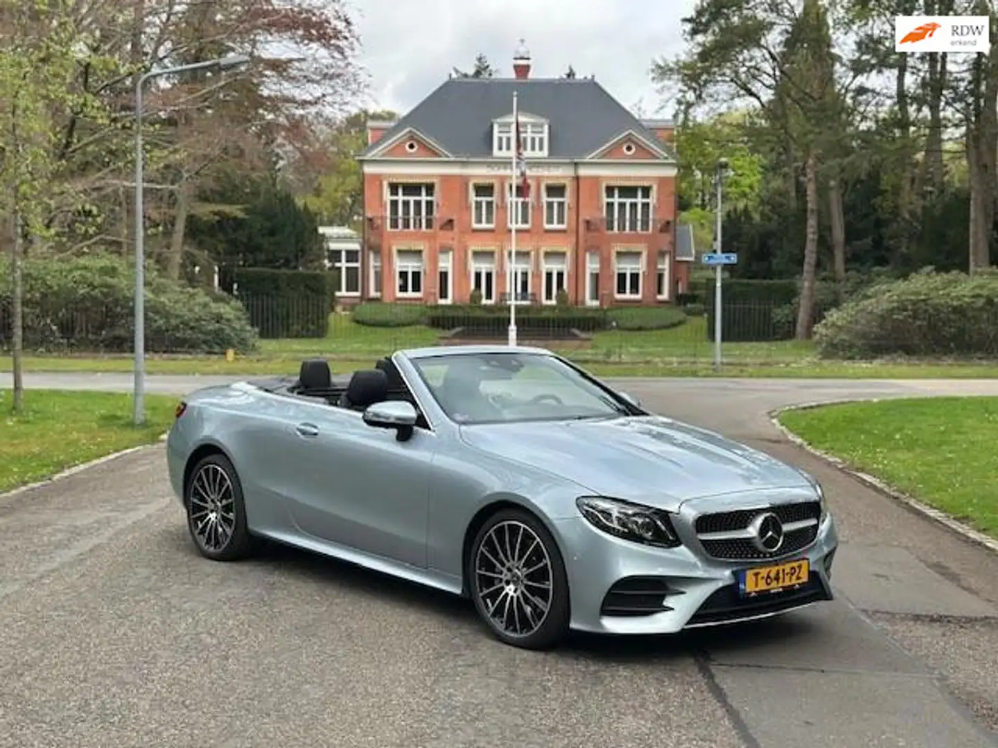 Mercedes-Benz E 400 Cabrio 4MATIC 25th Anniversary Edition Gris - 1