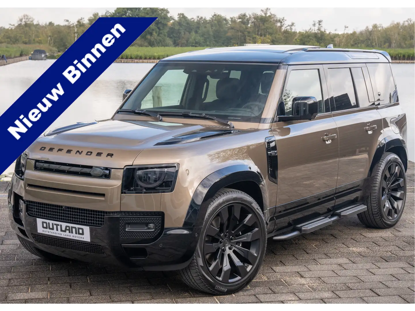 Land Rover Defender P300e 110 X-Dynamic HSE | Gondwana Stone | URBAN | Bruin - 1
