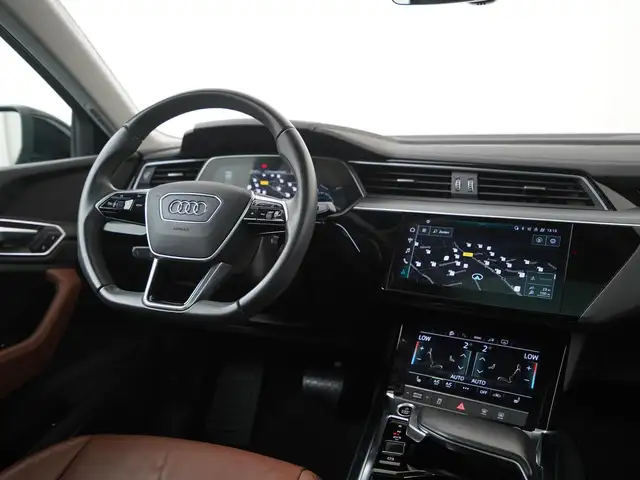 Audi E-Tron view 6