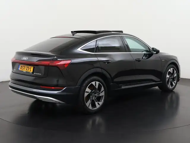 Audi E-Tron view 4