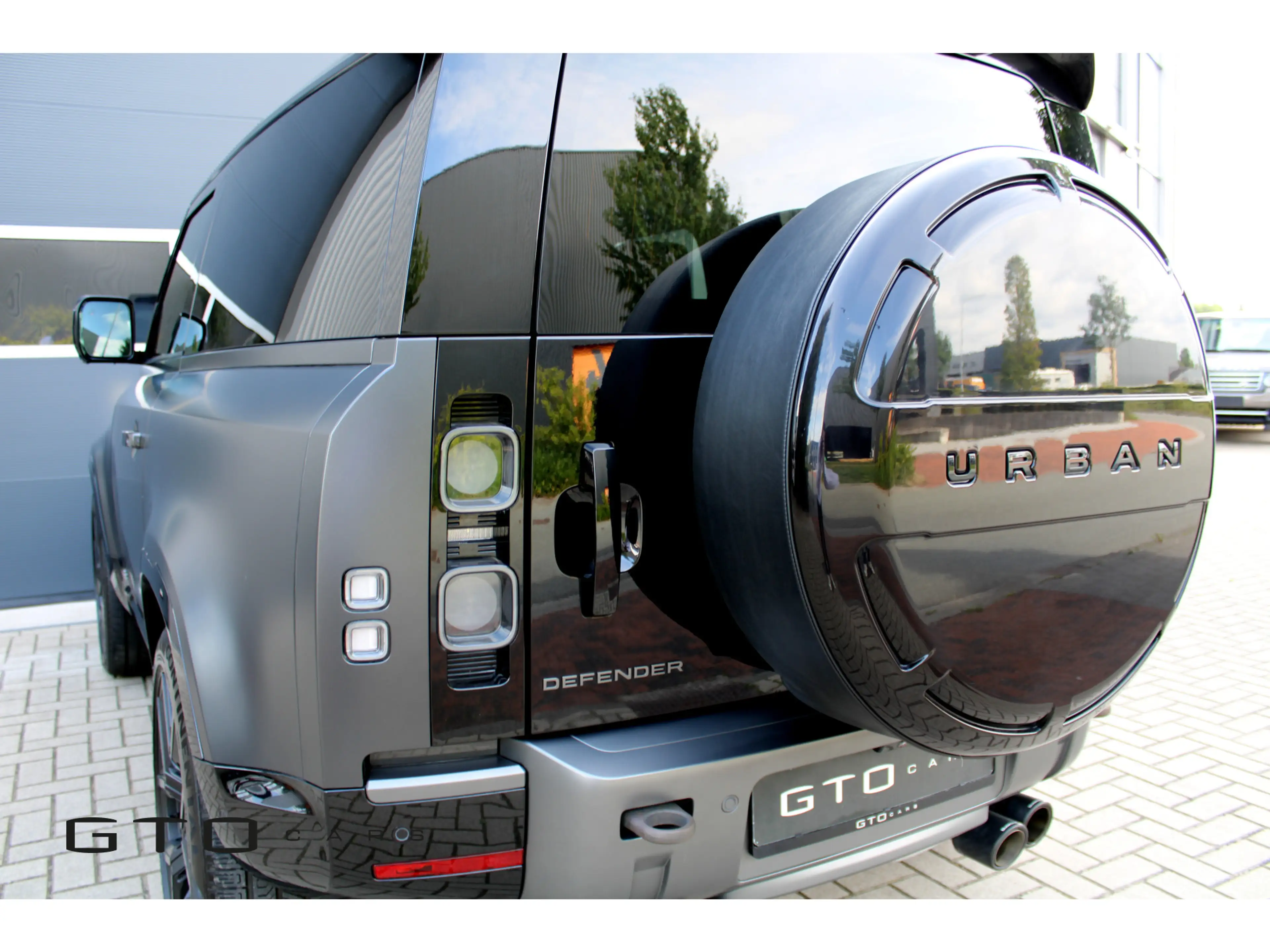 Land Rover Defender 5.0 P525 90 V8 Carpathian Edition QuickSilver / Ur — photo 27