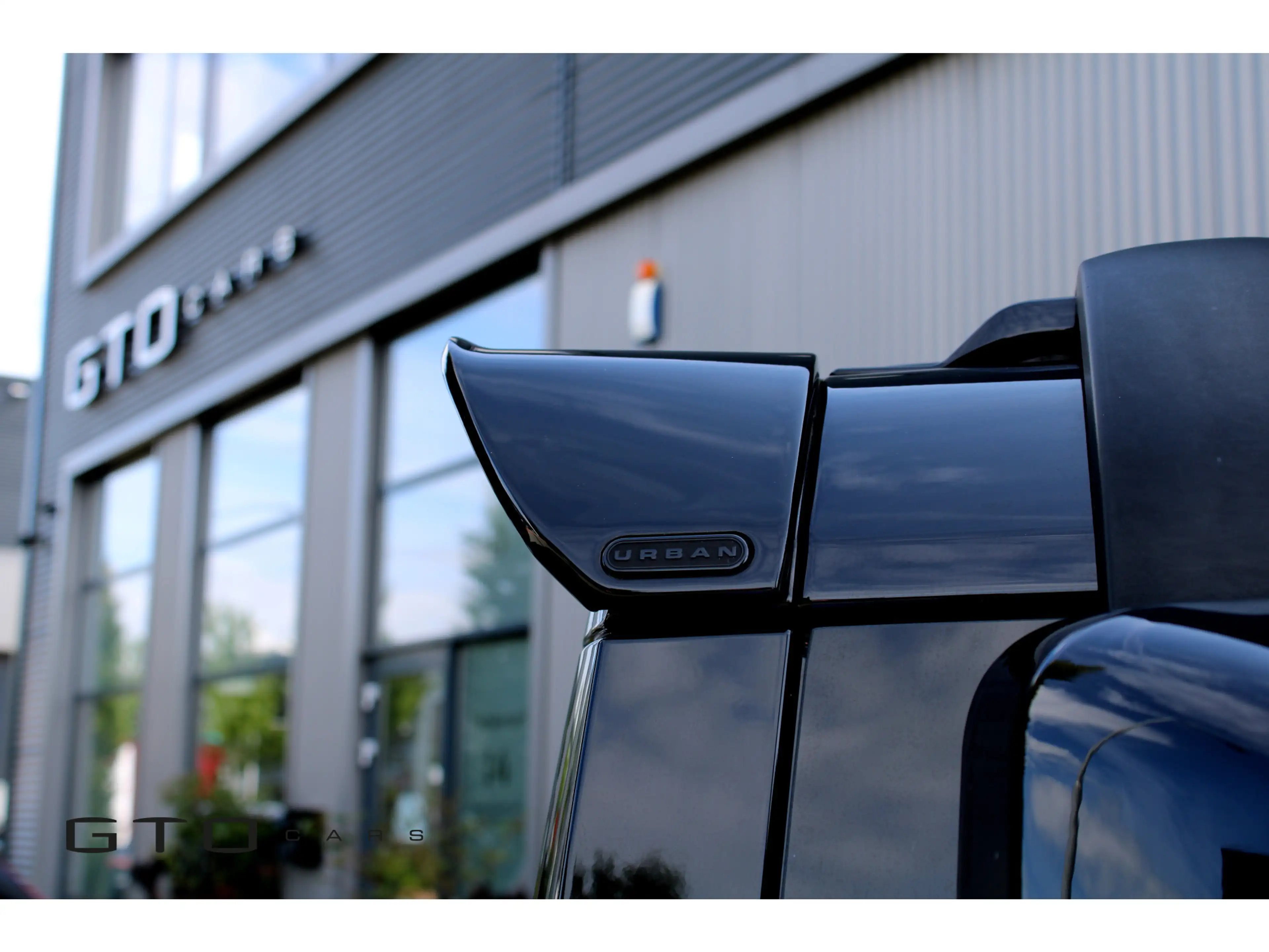 Land Rover Defender 5.0 P525 90 V8 Carpathian Edition QuickSilver / Ur — photo 32