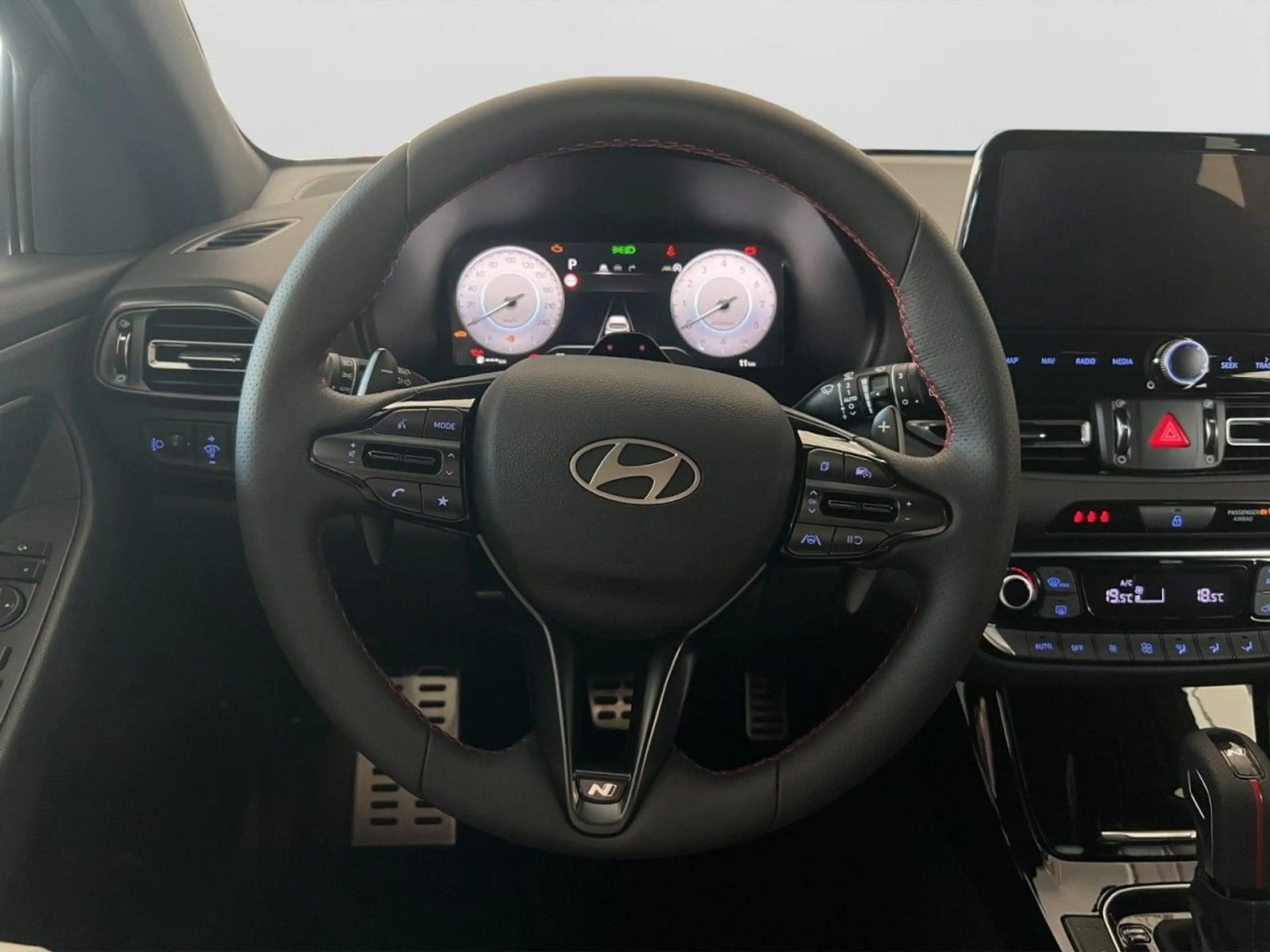 Hyundai i30 N LINE INKL.PANORAMADACH + NAVI + RÜCKKAMERA — photo 13