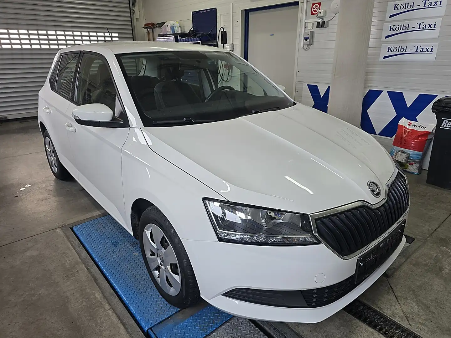 Skoda Fabia Ambition 1,0 Weiß - 1
