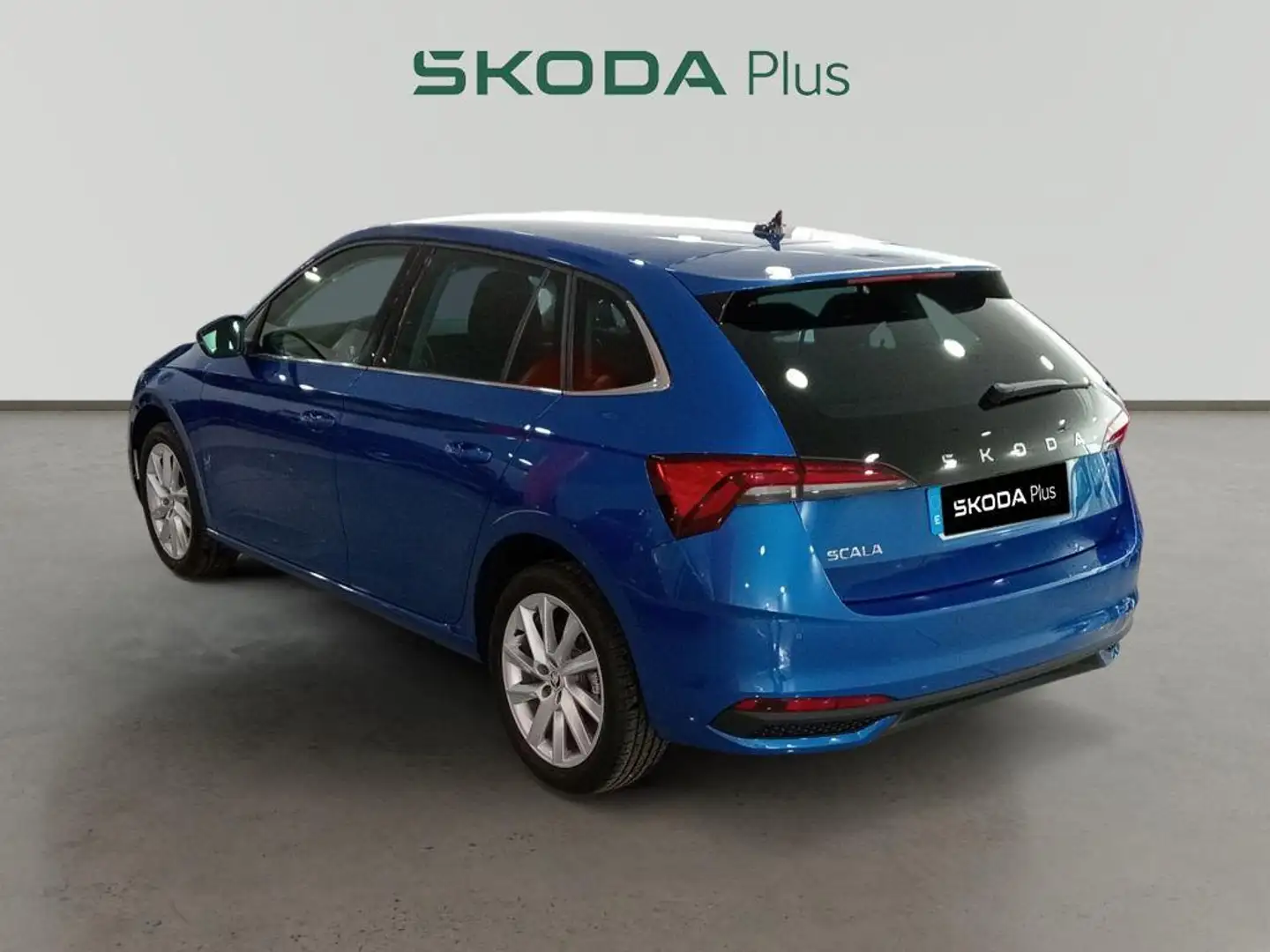 Skoda Scala 1.0 TSI Design DSG 85kW Azul - 2