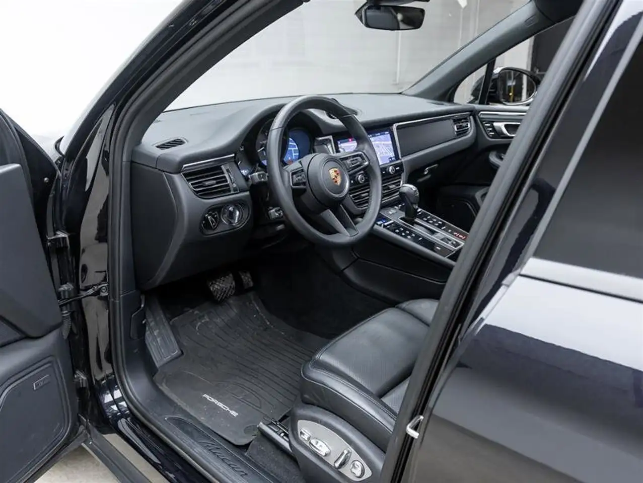 Porsche Macan снимка Porsche Macan