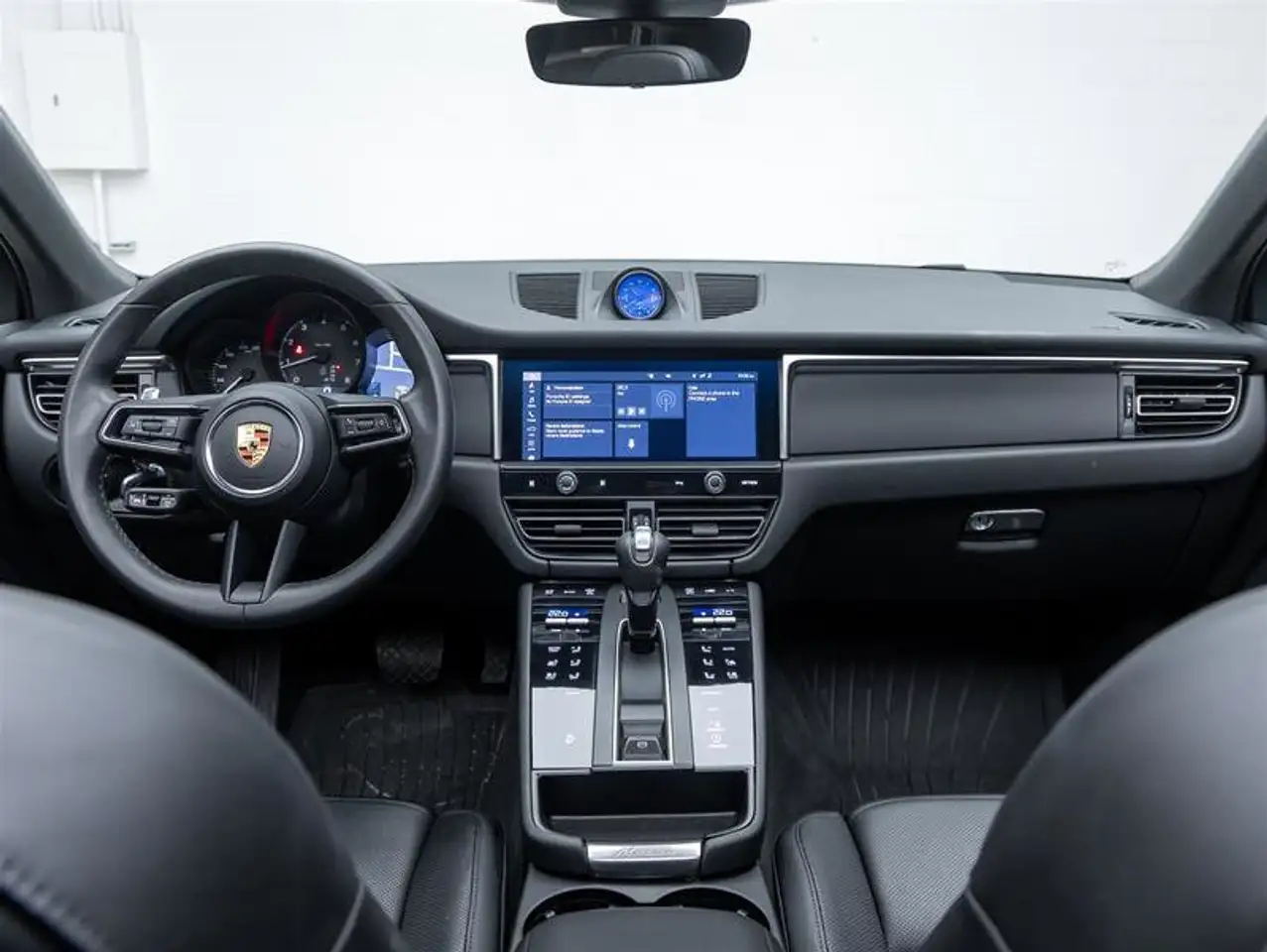 Porsche Macan снимка Porsche Macan