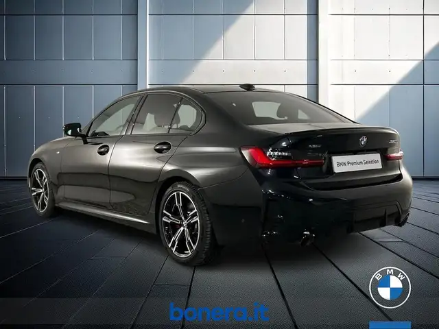 BMW 3 Series view 8