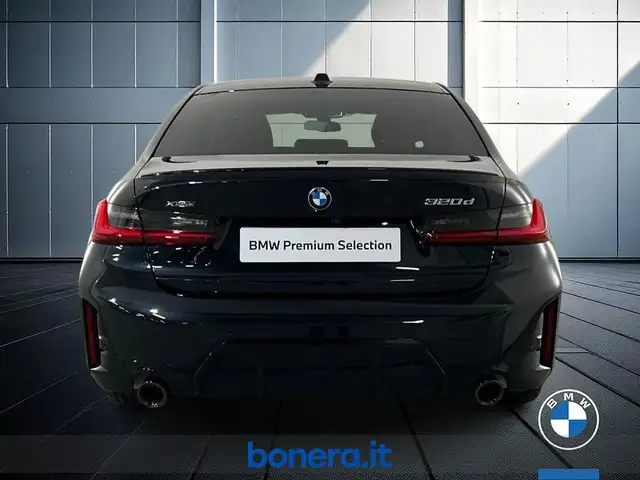 BMW 3 Series view 7